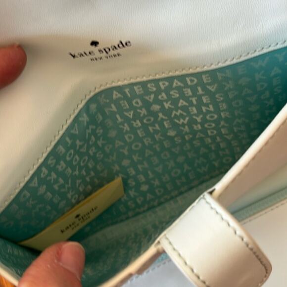 Kate Spade Rare Out of office VW Beetle Winni Crossbody Retail $489 LIKE NEW - Picture 6 of 16